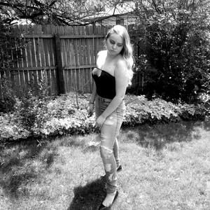 Meet your Posher, Briana